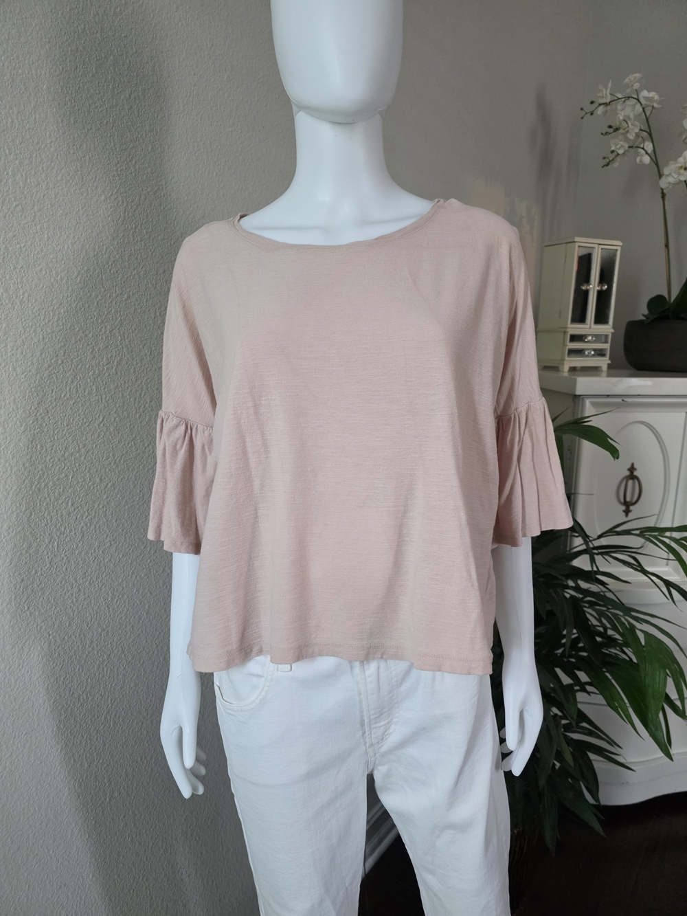 TWO by Vince Camuto Ruffle Sleeve Tee in Blush - Size S